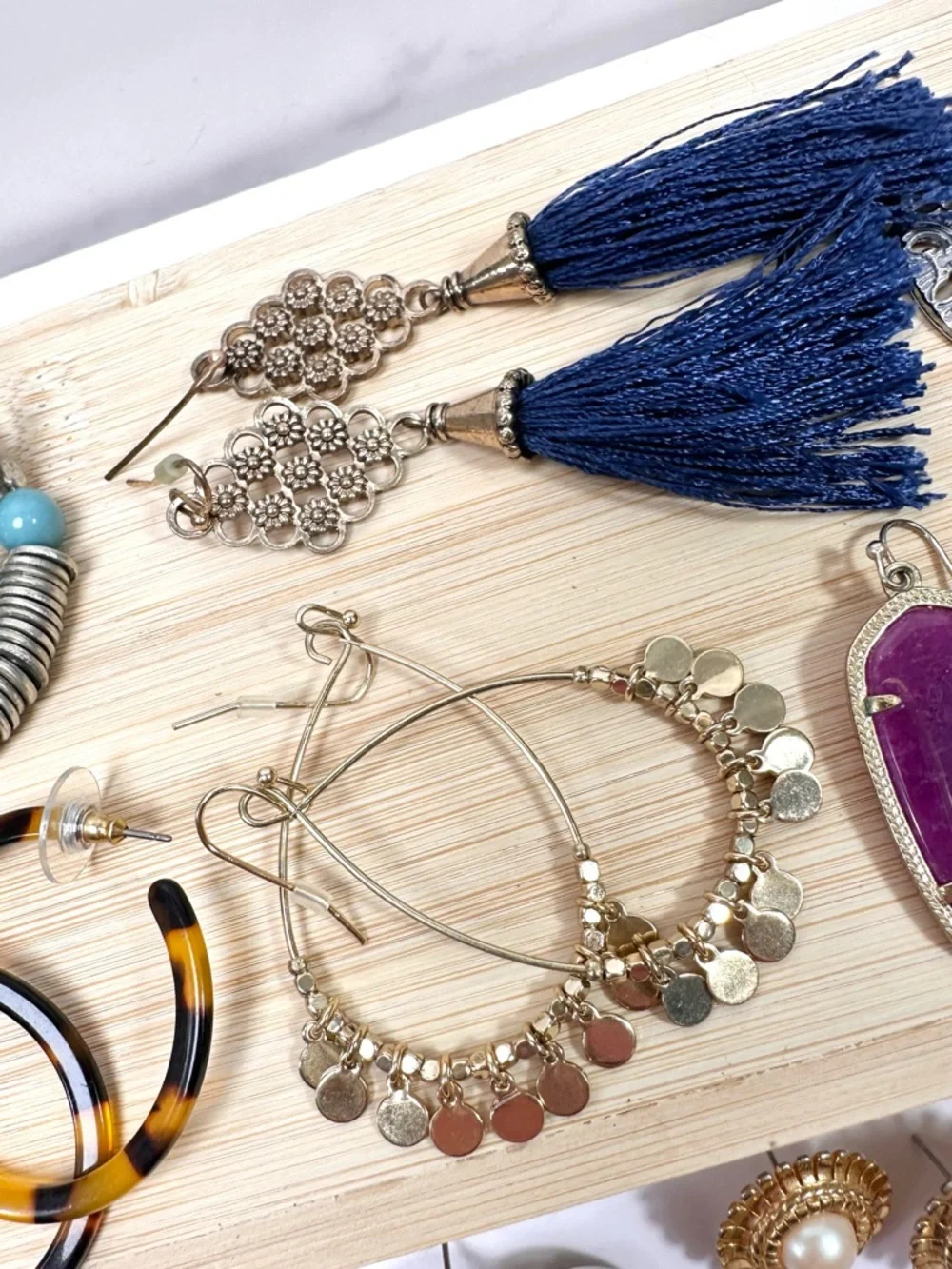 ❤️Earring Essentials Bundle (including MOP Kendra Scott Studs!) - 16 pairs - Picture 7 of 15